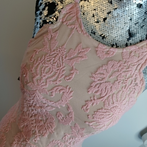 Xenia bodycon - Picture 5 of 8